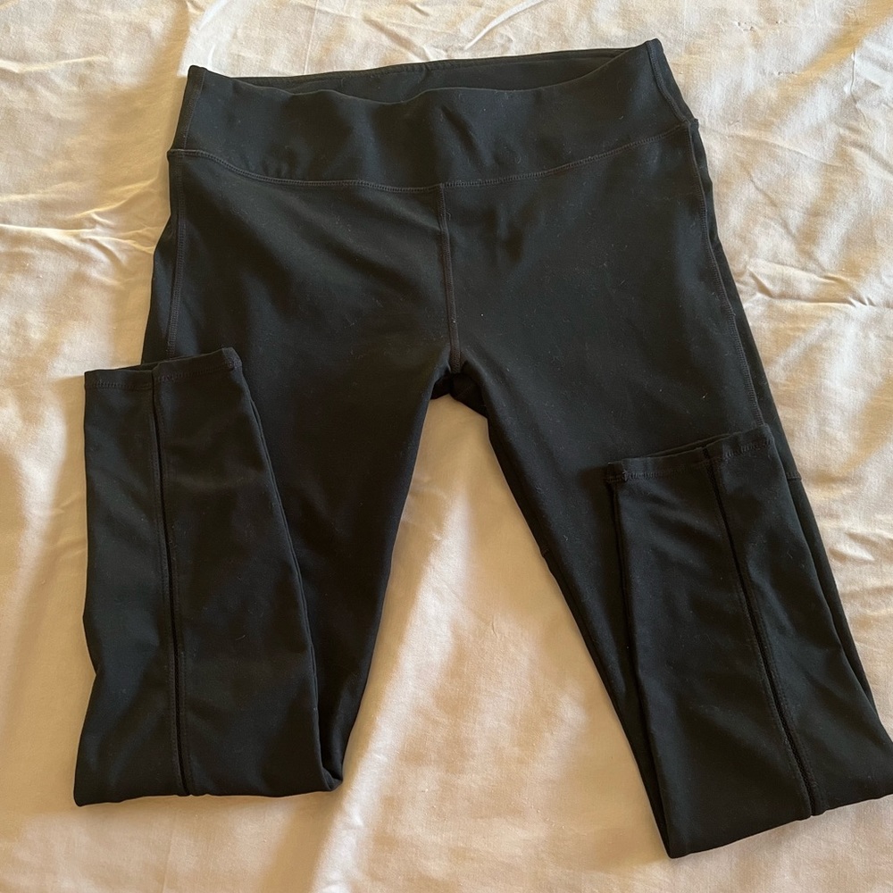 Fabletics capri leggings gently worn Size M